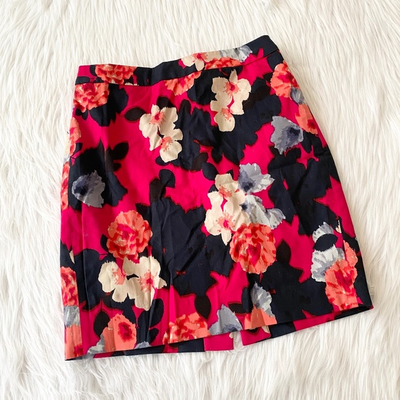 J. Crew Dresses & Skirts - J.Crew Floral Pencil Skirt